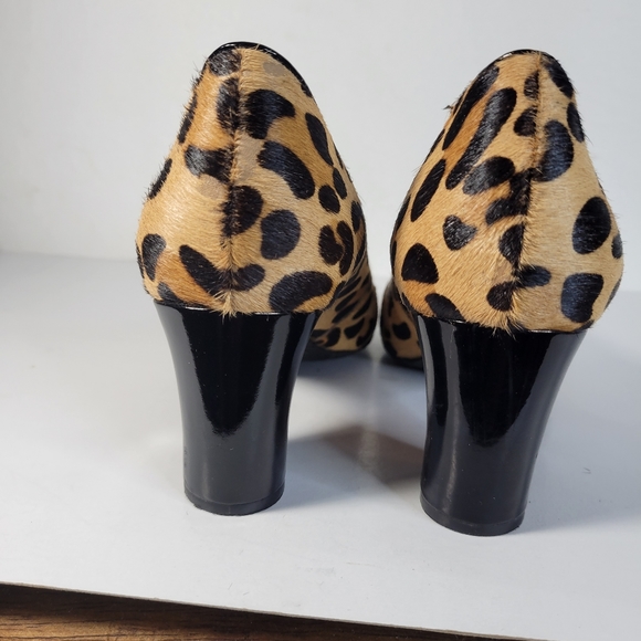 Womans Anne Klein iFlex Leopard Print Cow Fur 2.5Inch Pumps Size 7Med - Picture 14 of 16